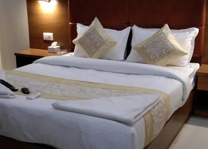 Hotel Crystal Luxury Inn- Bandra Mumbai